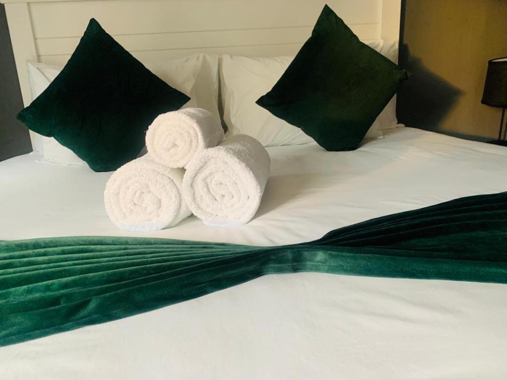 Eagle'S Nest B&B Куинстаун Екстериор снимка